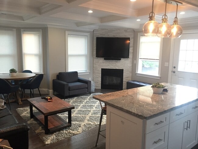 Photo - 14 Bradley St. Unidad 2