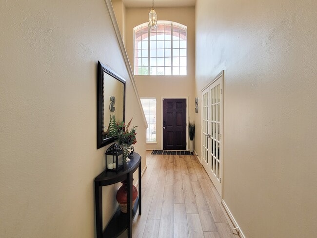 Photo - 17615 Forest Haven Trail