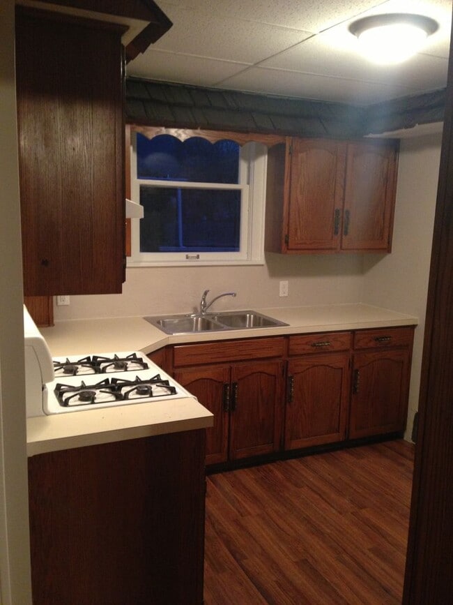 Photo - Large 4BR Plain Local Home for Rent