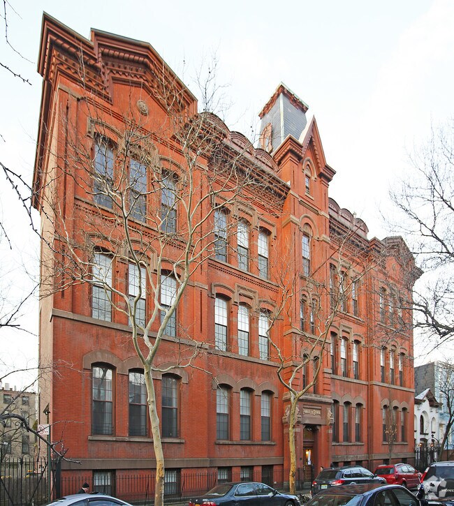 Photo - Cobble Heights Cooperative