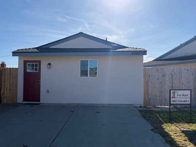 Building Photo - 4692 Cherry Ave