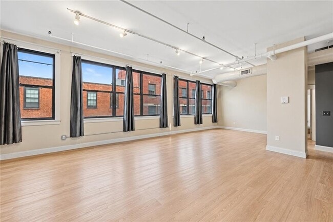 62 Orange St Unit 3