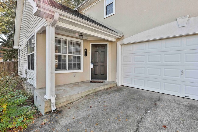 Photo - 3Bed/2Bath Home in McIntosh District under $2000!!!