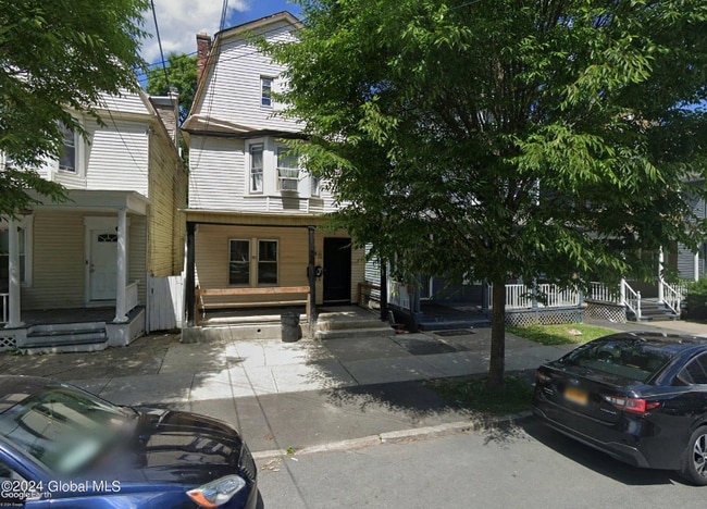 Building Photo - 423 Hudson Ave