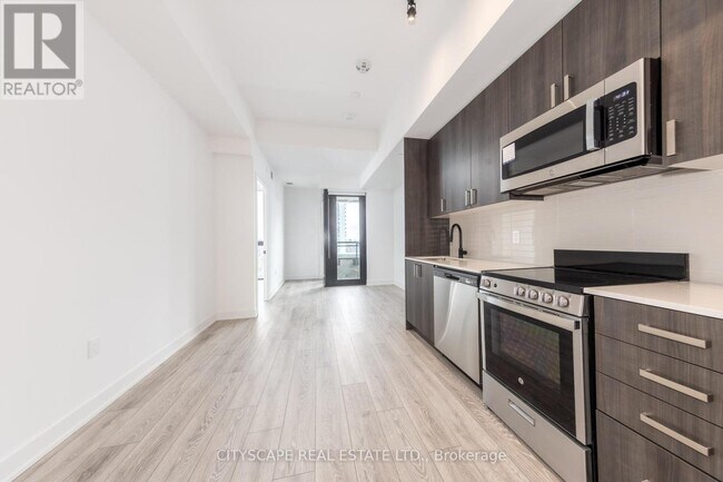 Photo - 758 Dovercourt Rd Unit 605