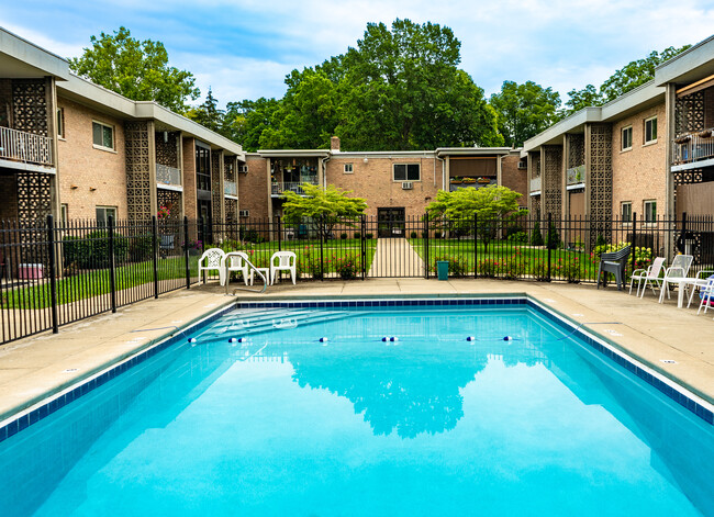 Fountain Villa Apartments - Fountain Villa Apartments