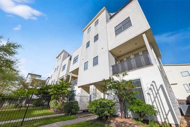 Photo - 2318 Emancipation Ave