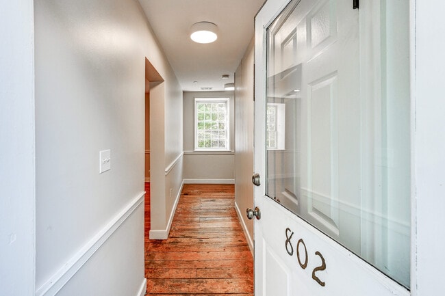 Photo - 802 Oella Ave
