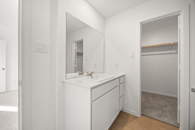 Photo - 31433 Moore Rd