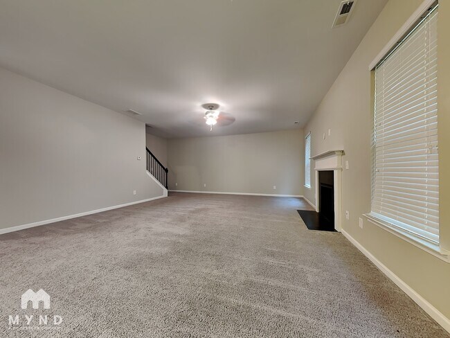 Photo - 2455 Quincy Loop