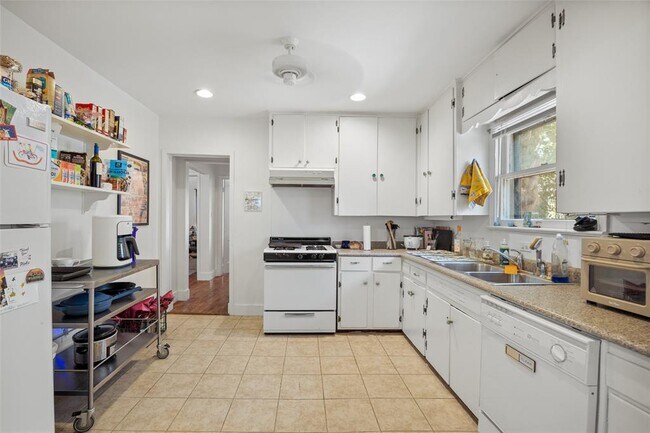 5504 Joe Sayers Ave