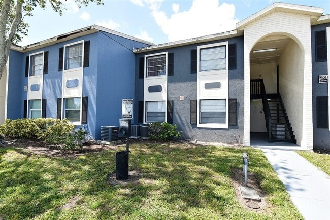 UPDATED KITCHEN!!! 2BR 1BA in Windmill Poi... - UPDATED KITCHEN!!! 2BR 1BA in Windmill Poi... Unidad 57 Rental