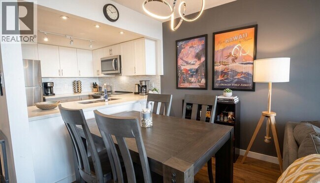 Photo - 1045 Quayside Dr Unit 605