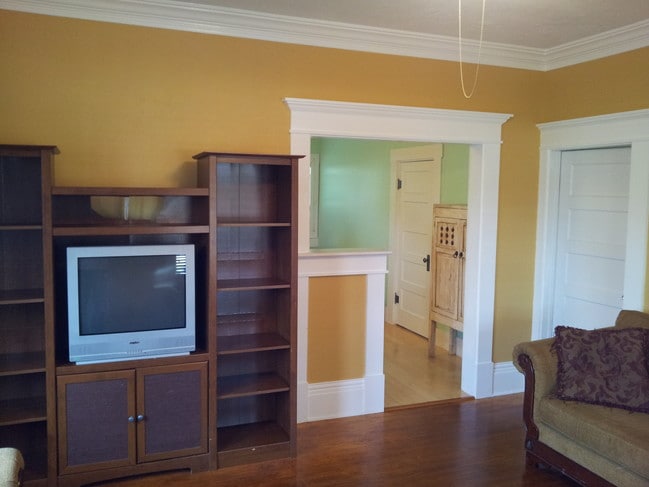 Photo - 311 W Mill St