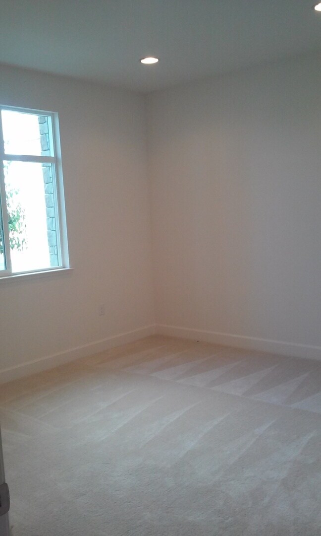 Photo - 5360 Campus Dr