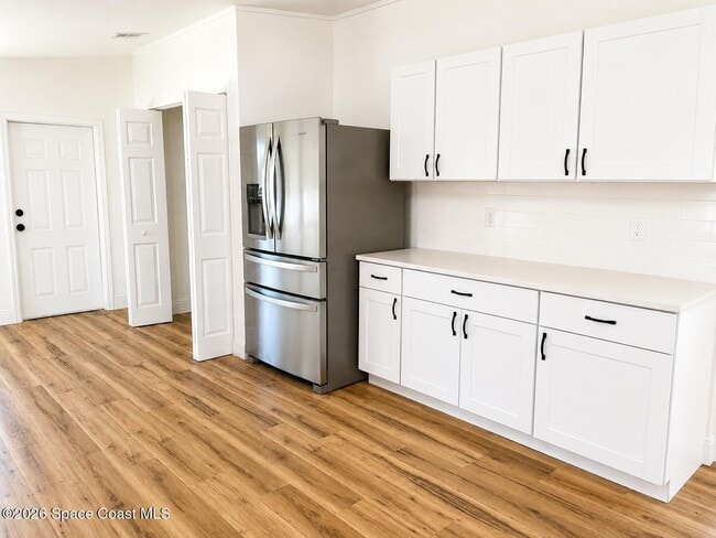 Photo - 1565 Seneca Dr