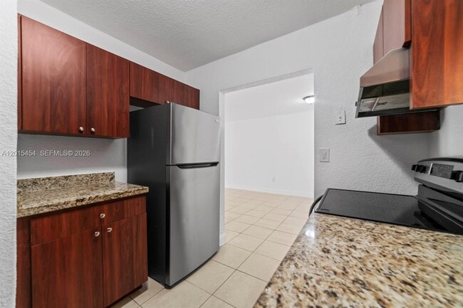 Photo - 525 W 69th St Unit 306