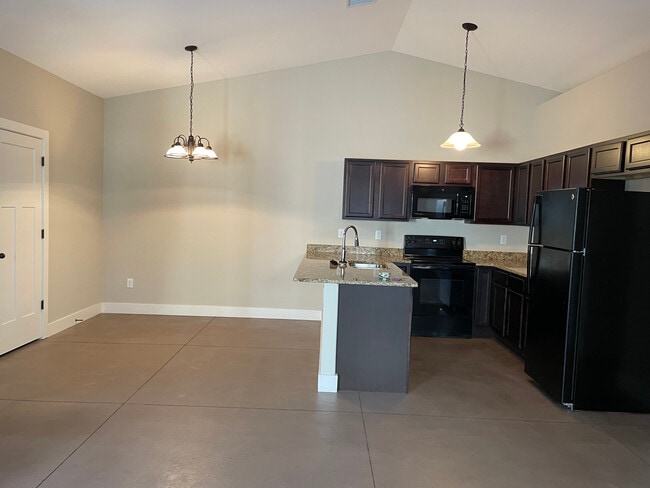 Photo - 4833 N Hillside Ct