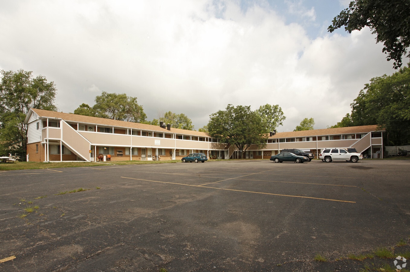 Photo - Glendale Apartments