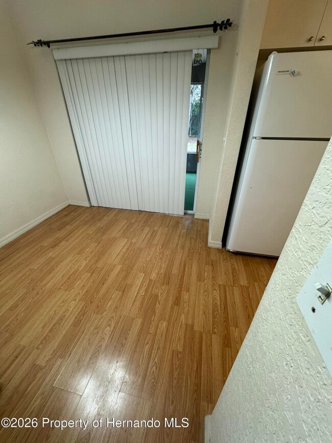 Photo - 4338 Millwood Rd
