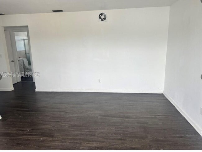 Photo - 1931 NE 168th St Unit 3