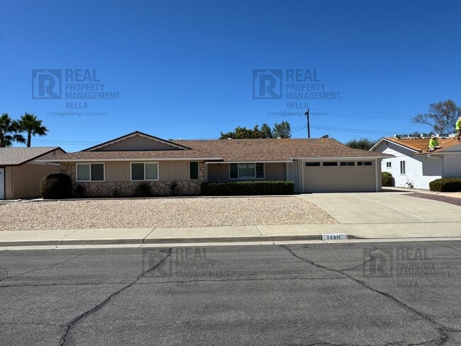 Spacious 3-Bedroom Home with Sunroom & Upg... - Spacious 3-Bedroom Home with Sunroom & Upg...