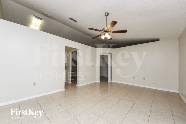 Photo - 815 Adour Dr