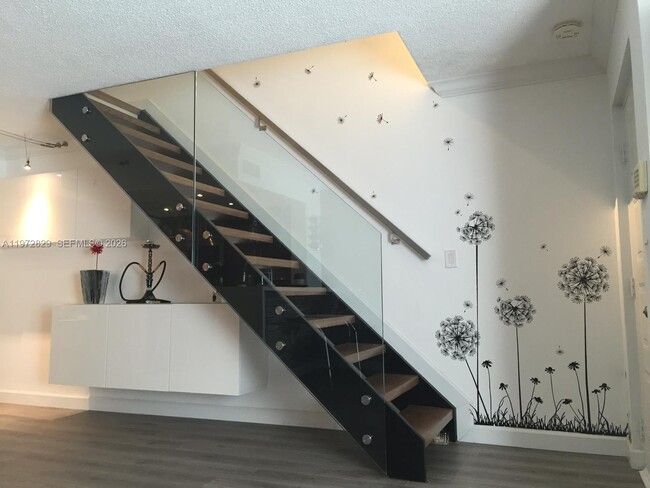 Photo - 665 NW 85th Pl