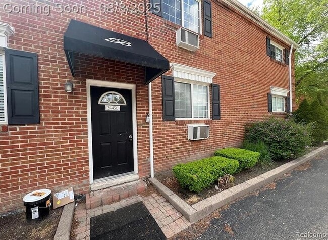 Building Photo - 2445 Torquay Ave Unit 112 Rental