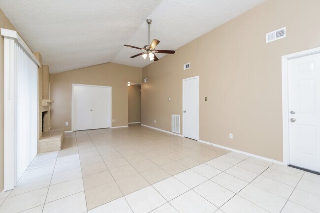 Photo - 11110 Grassyglen Dr