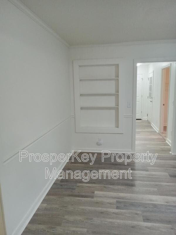 Photo - 5710 August Ave