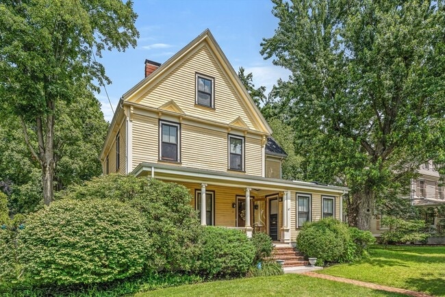 Photo - 65 Church St