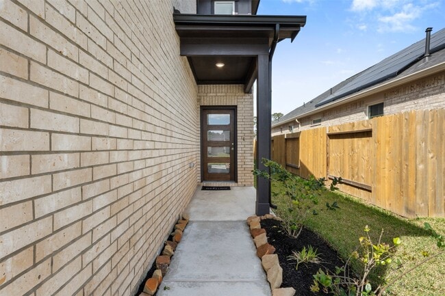 Photo - 27097 Kestrel Trl