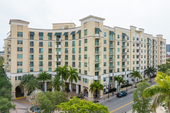 Photo - 610 Clematis St