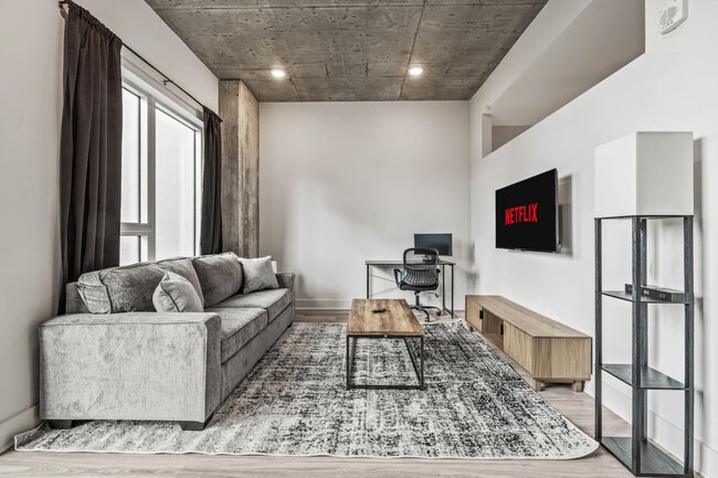 Building Photo - 617 N 12th St Unit ID1312564P Rental