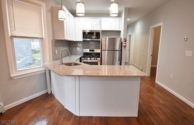 Photo - 83 Arsdale Terrace