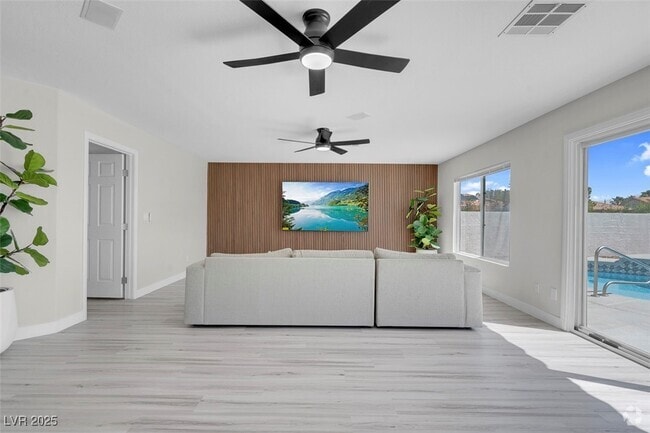 Building Photo - 3604 N Campbell Rd Rental