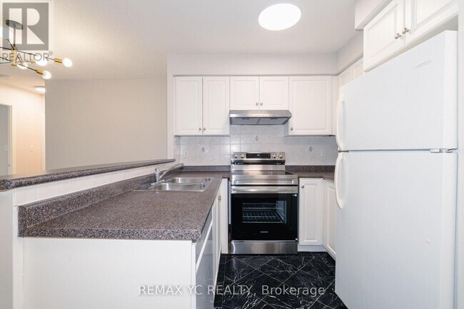 Photo - 7 Lorraine Dr Unit 2315
