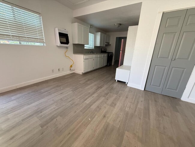 Photo - 1910 Escalon Ave