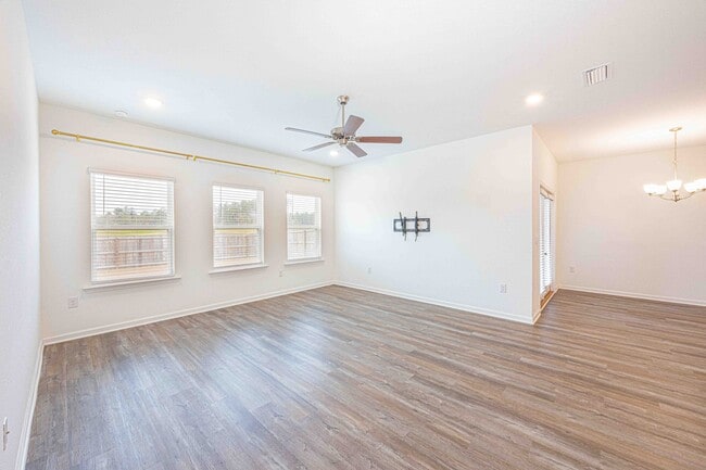 Photo - 13708 Antler Hl Rd