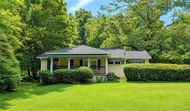 Building Photo - 1360 Cunningham Rd SW
