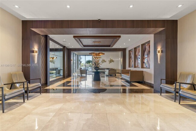 Photo - 20505 E Country Club Dr Unit 833