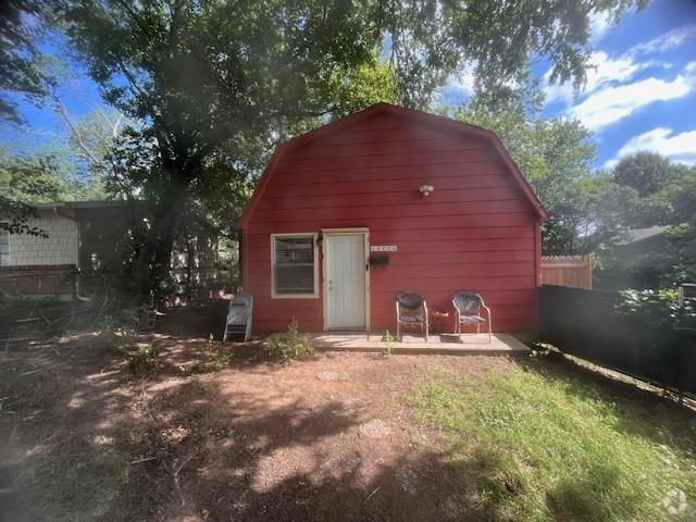 Building Photo - 1220 Knight St Rental