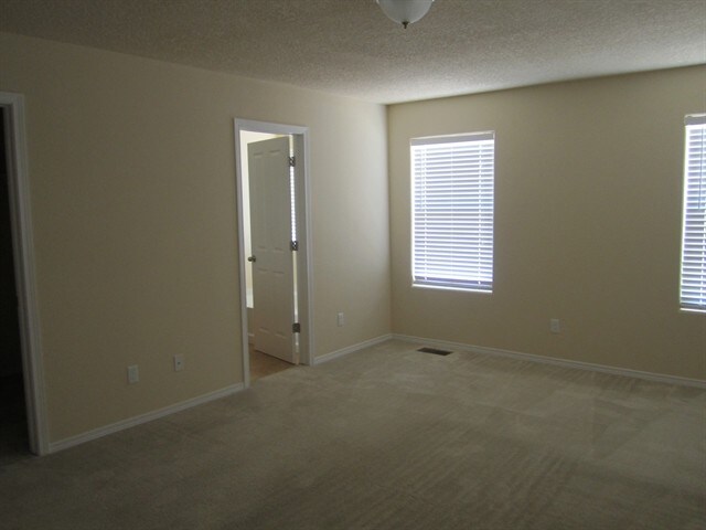 Photo - 3635 Buckskin Loop NE