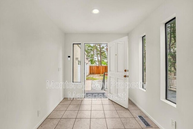 Photo - 4083 Sunset Ln