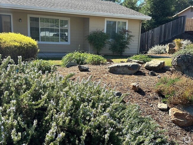 Building Photo - A beautiful property available May 1st Rental