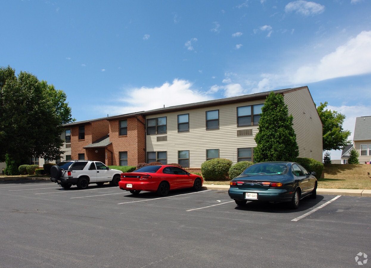 Greenside Apartments - Greenside Apartments