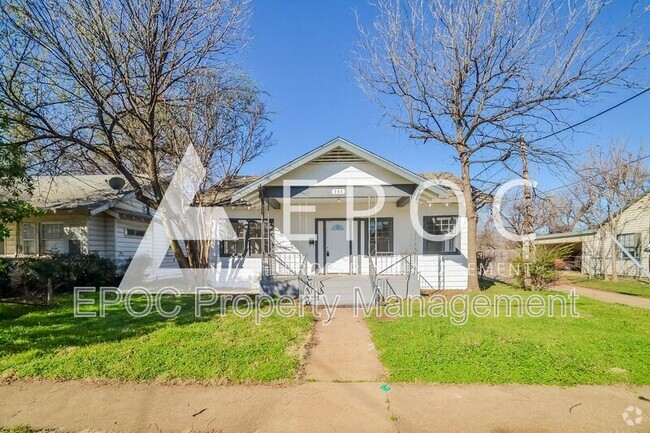 Building Photo - 706 Van Buren St Rental