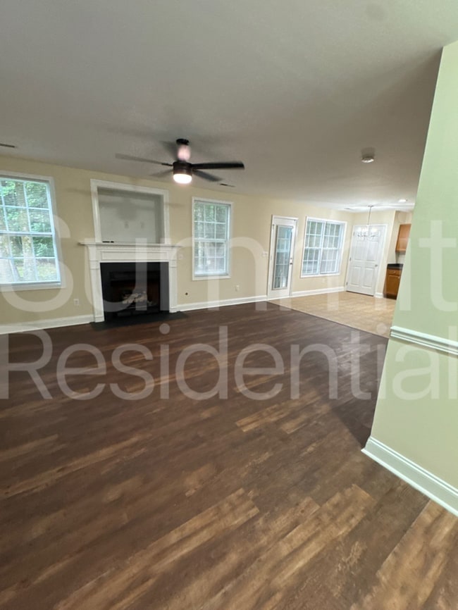 Photo - 1210 Ot Wallace Blvd