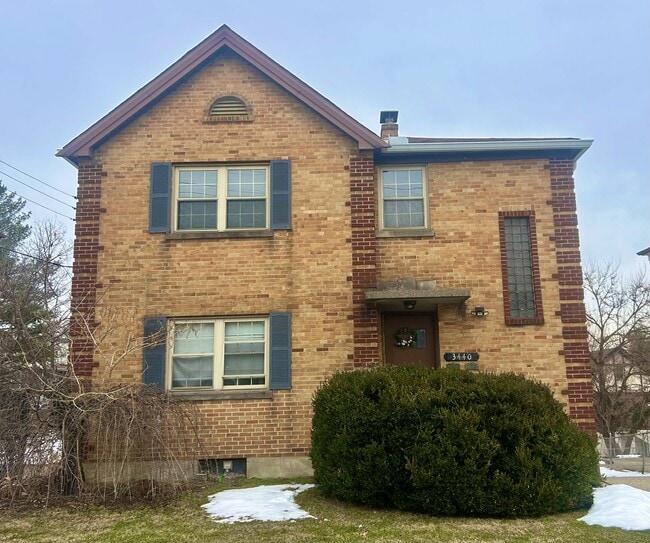 Building Photo - 3440 Robb Ave Unit 2